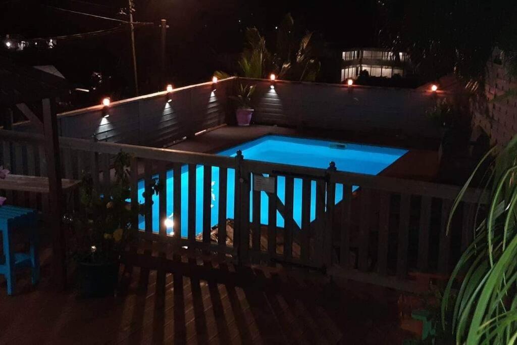Bungalow Bananier ทรัวส์-รีวิแยร์ ภายนอก รูปภาพ